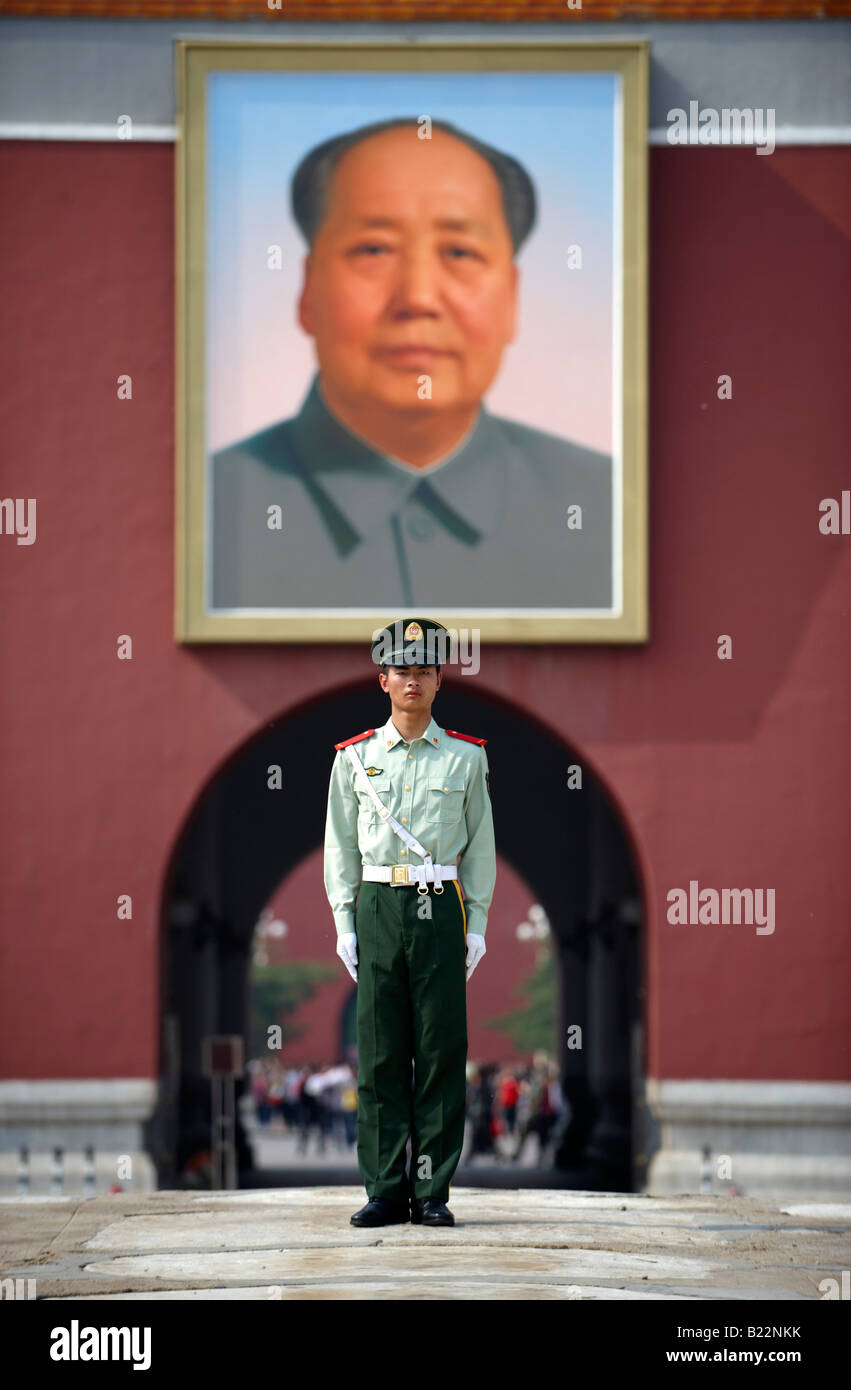 Portrait Of Chairman Mao Forbidden City Beijing China Stock Photo Alamy
