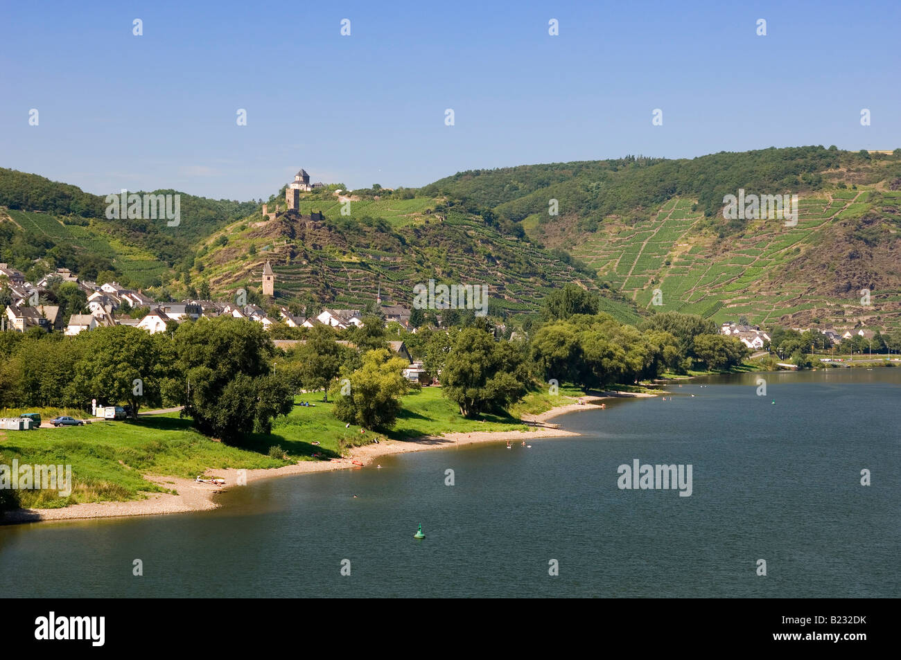 River with Lower and Upper castles on hills in background, Kobern ...