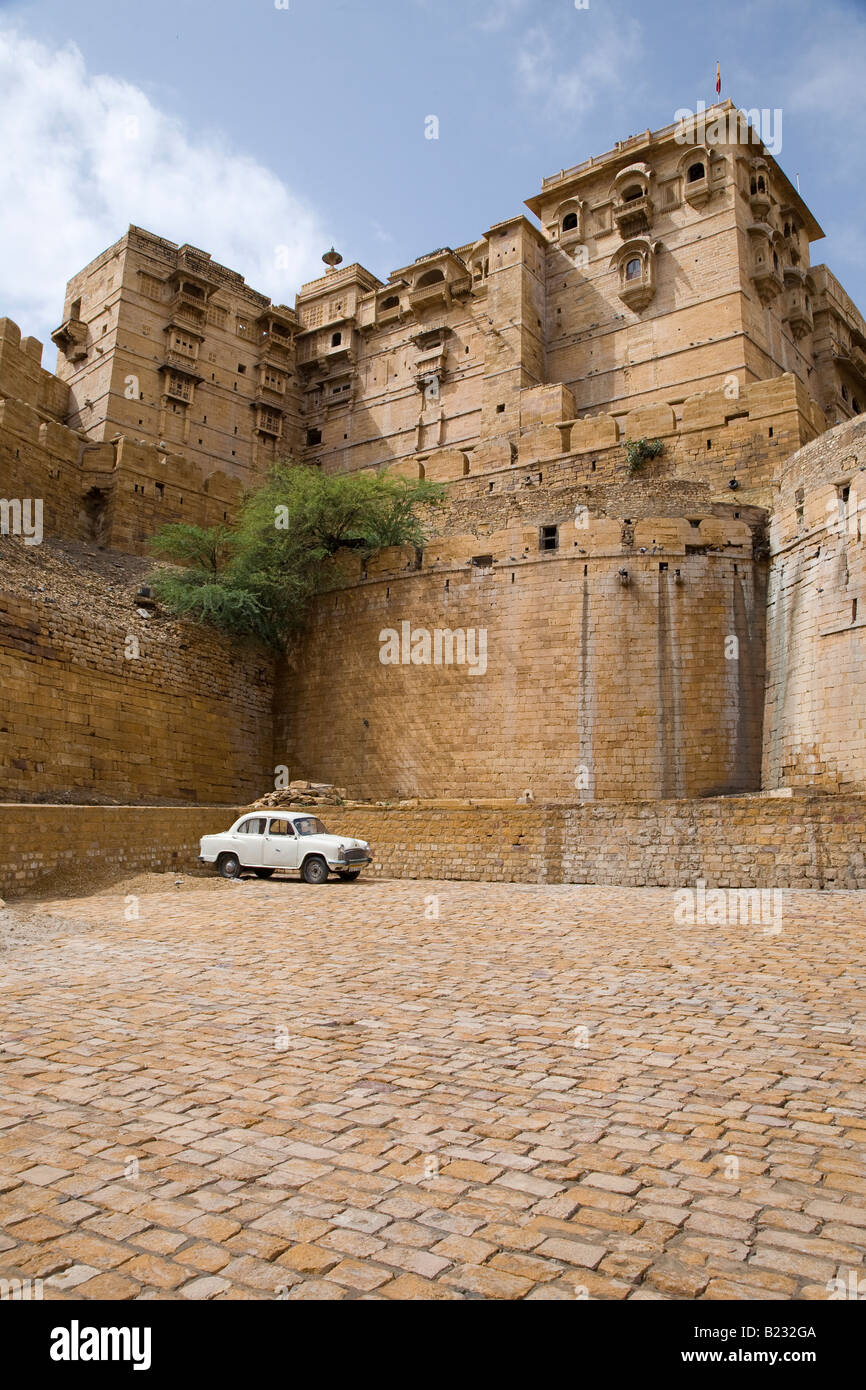 An Ambassador car parked outside the fort in Jaisalmer, Rajasthan, India Stock Photo