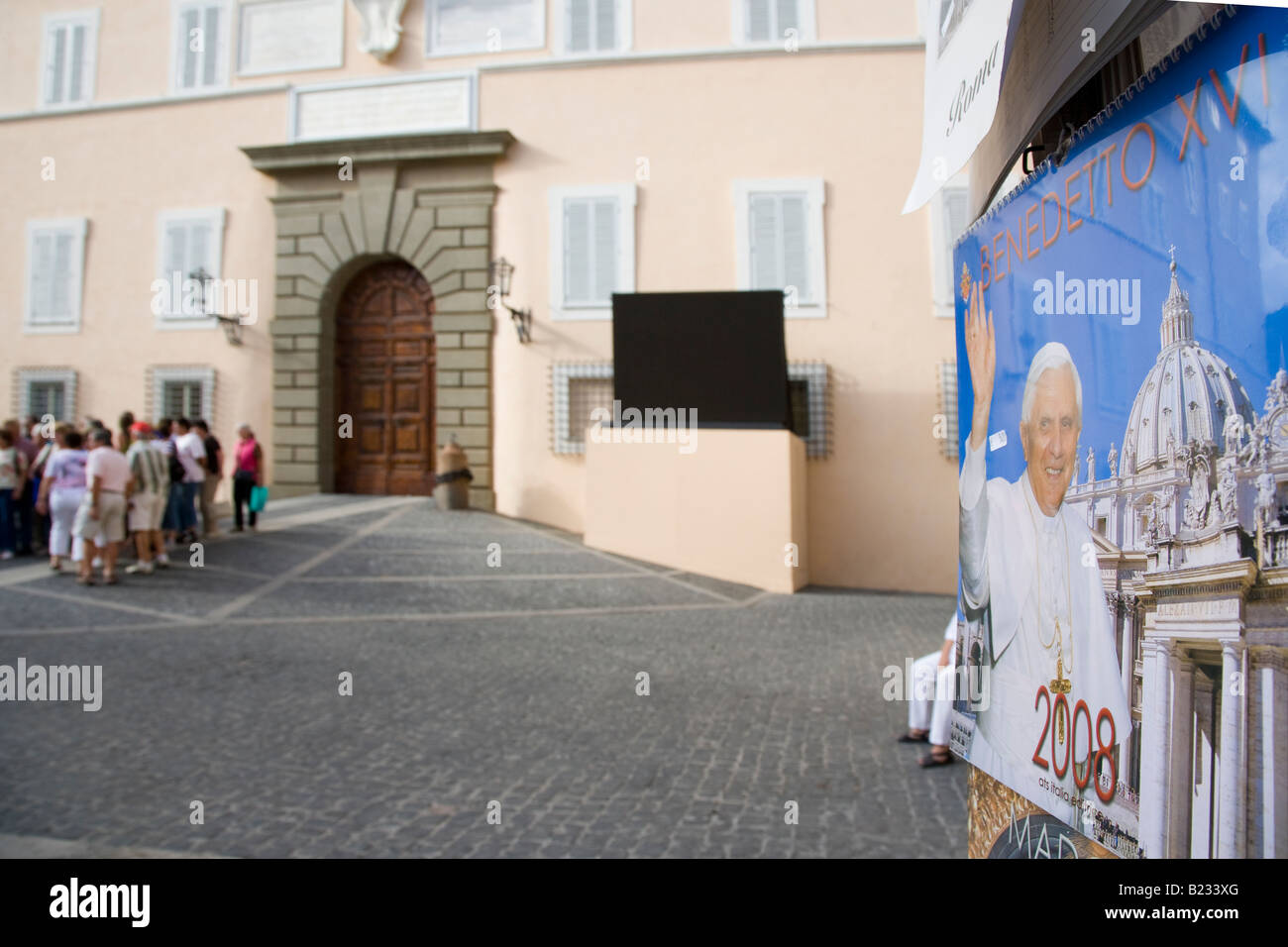 Pope quarters hires stock photography and images Alamy