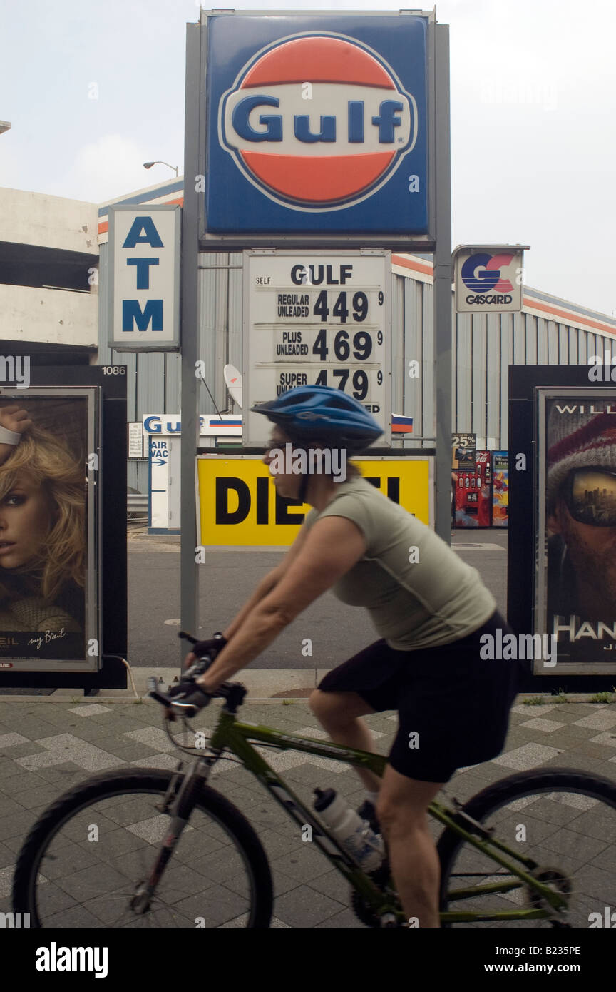 The Gulf gas station on the East Side of Manhattan in New York NY Stock Photo Alamy