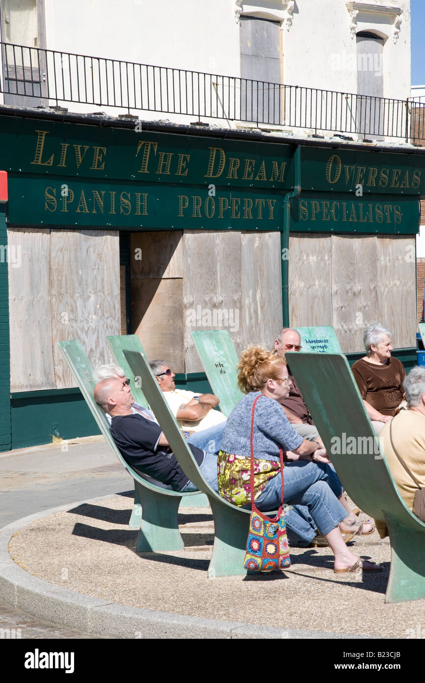 Porthcawl estate agency hires stock photography and images Alamy
