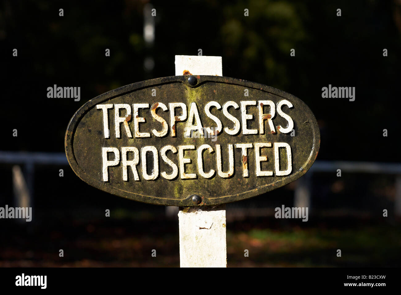 Trespassers Prosecuted Hi-res Stock Photography And Images - Alamy