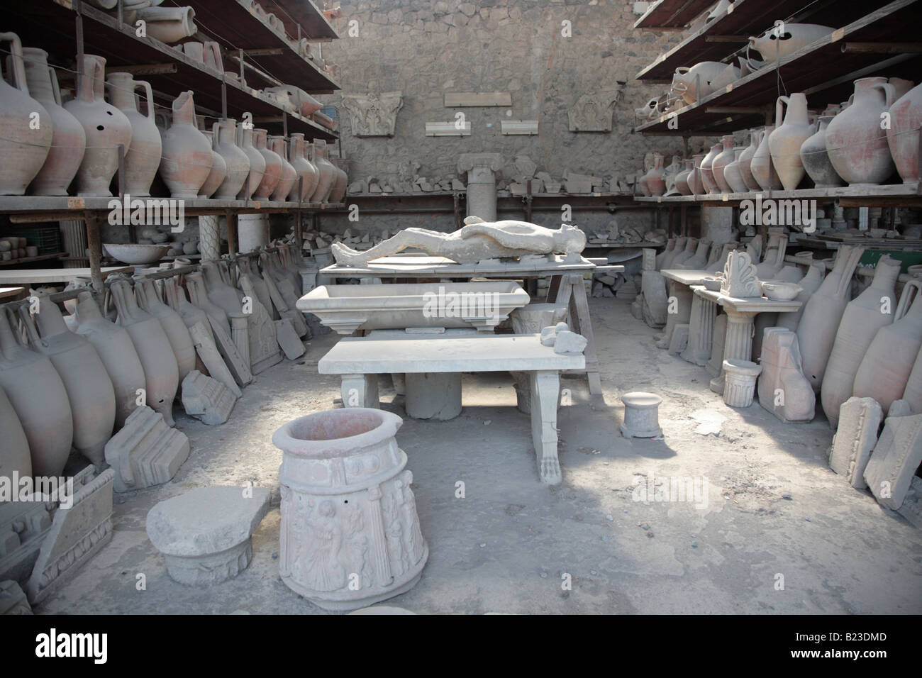 Earthenwares at pottery house, Pompeji, Campania, Italy Stock Photo