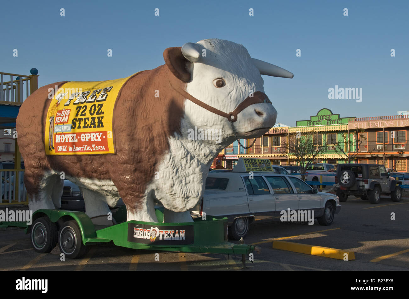 Texas Amarillo The Big Texan Steak Ranch restaurant giant fiberglass Hereford steer Stock Photo
