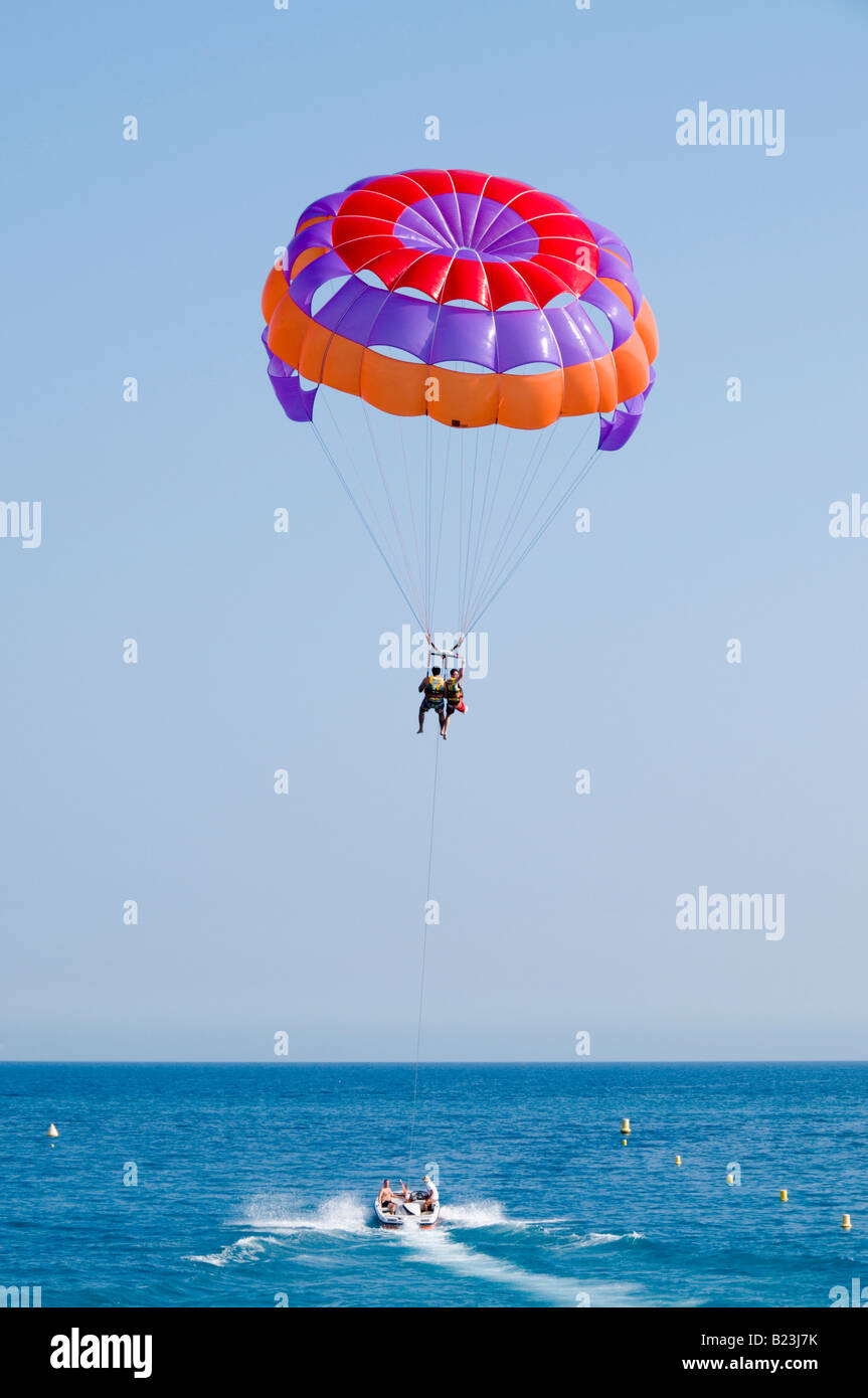 Two parasailing hires stock photography and images Alamy