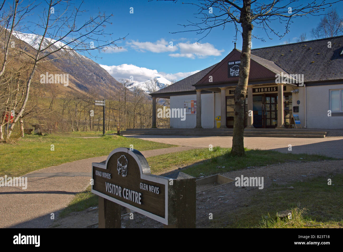 Ben nevis visitor centre hires stock photography and images Alamy