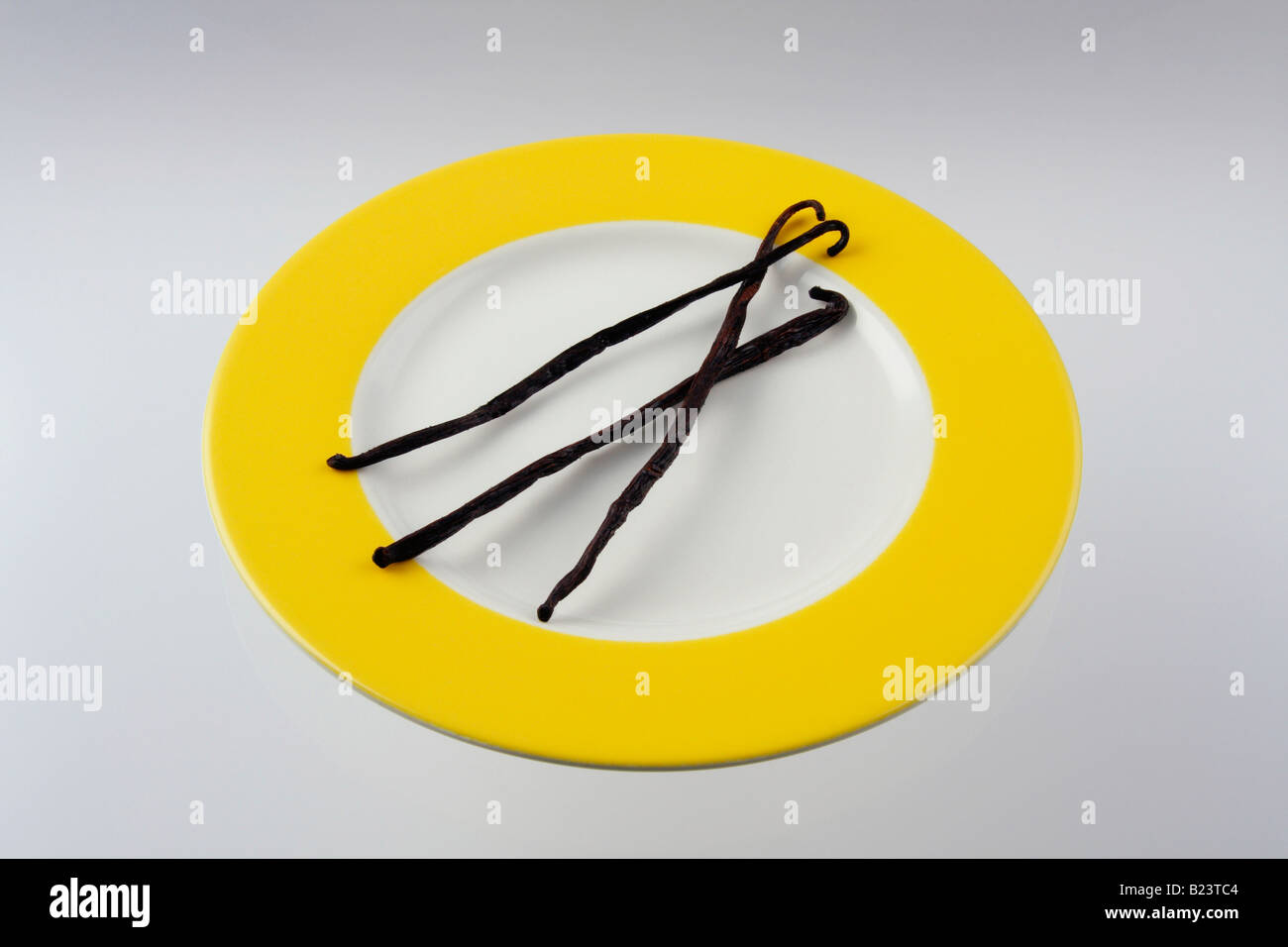 vanilla beans or pods Stock Photo Alamy