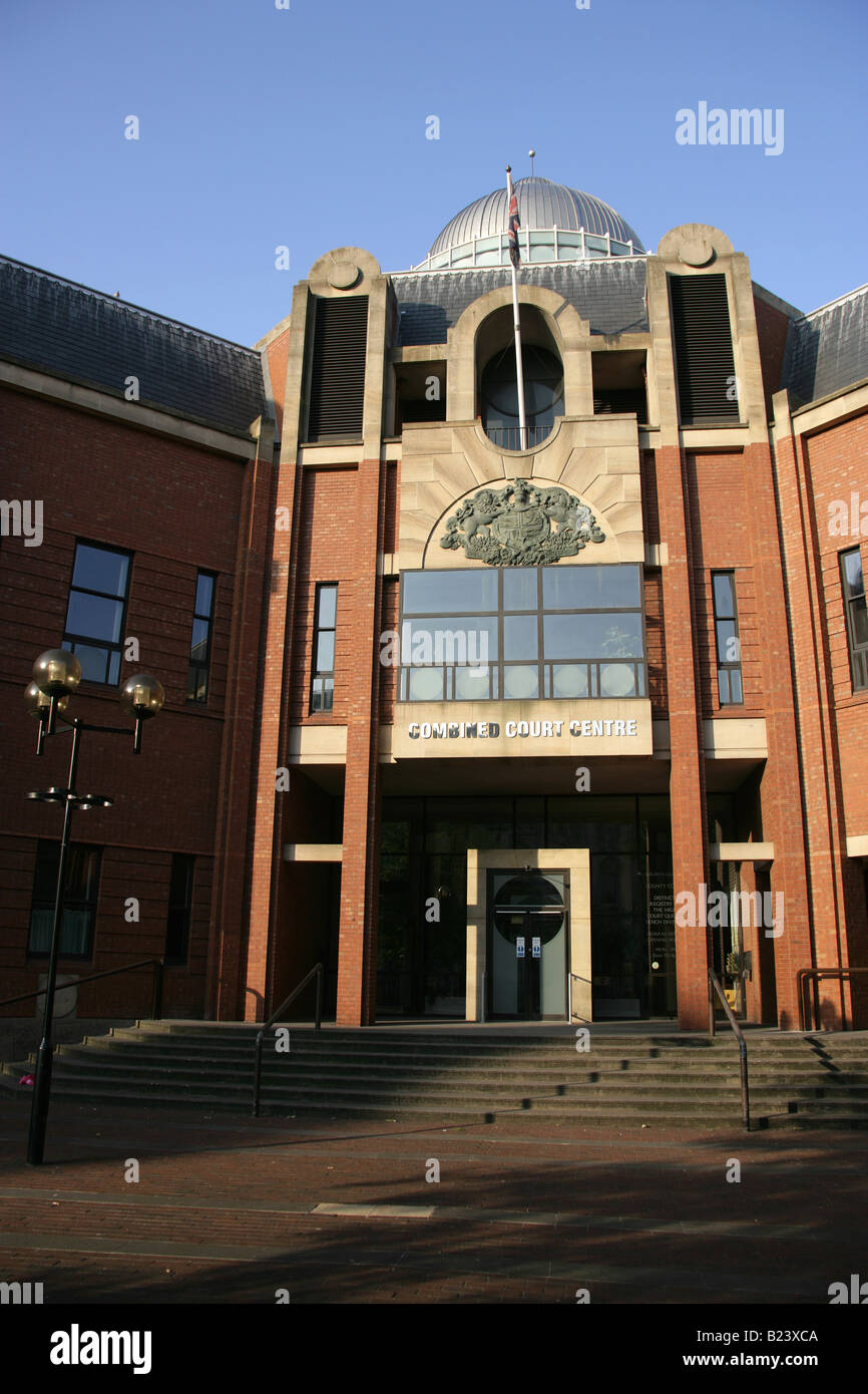 Combined court centre hull hires stock photography and images Alamy