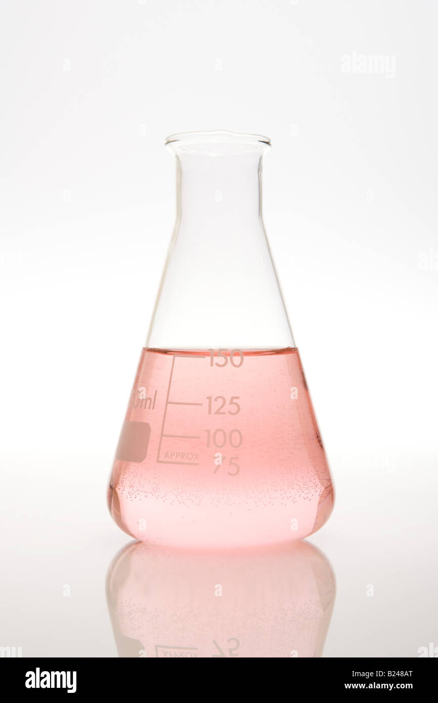 Erlenmeyer flask hires stock photography and images Alamy