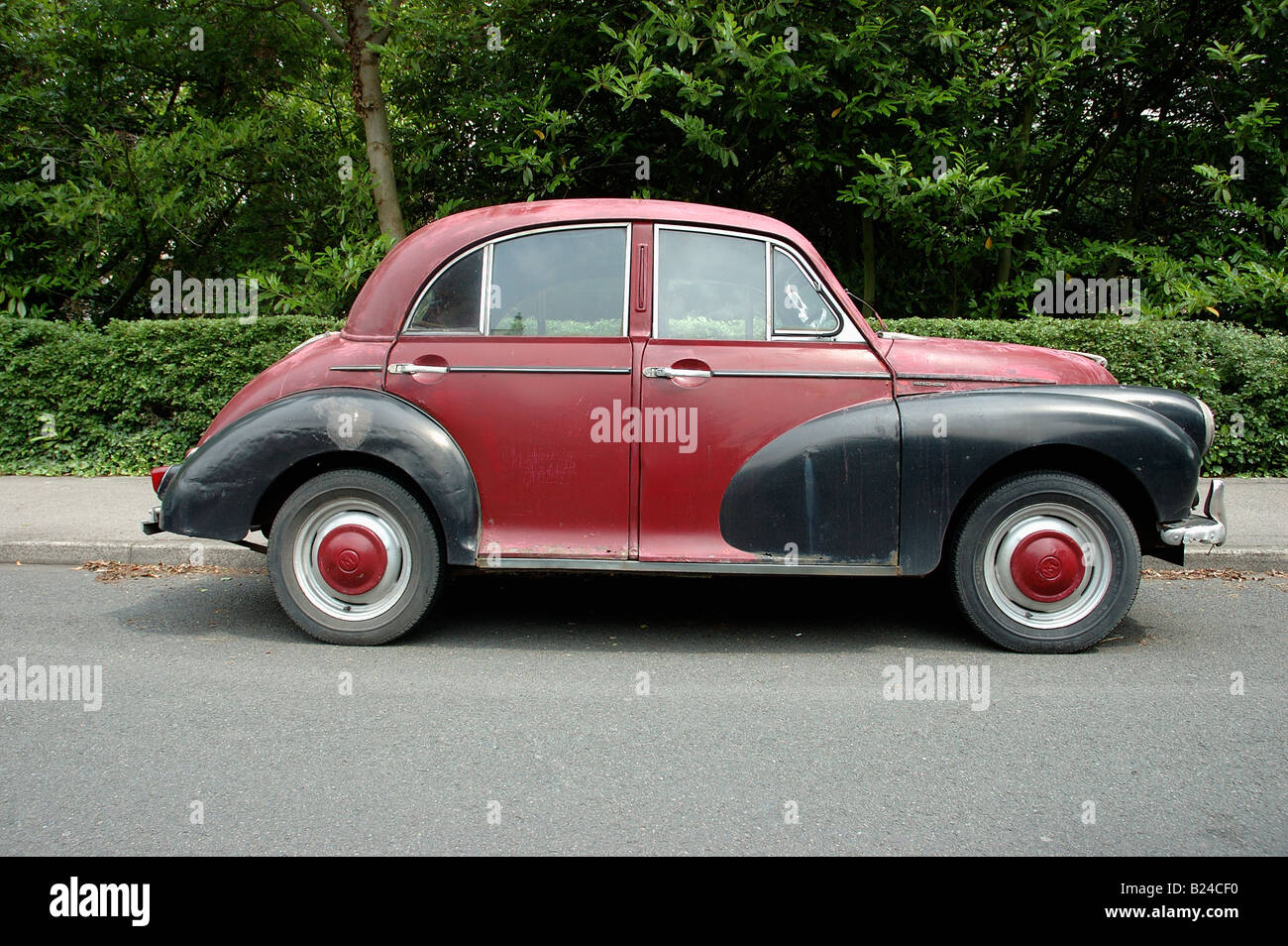 Old Morris Minor car Stock Photo - Alamy