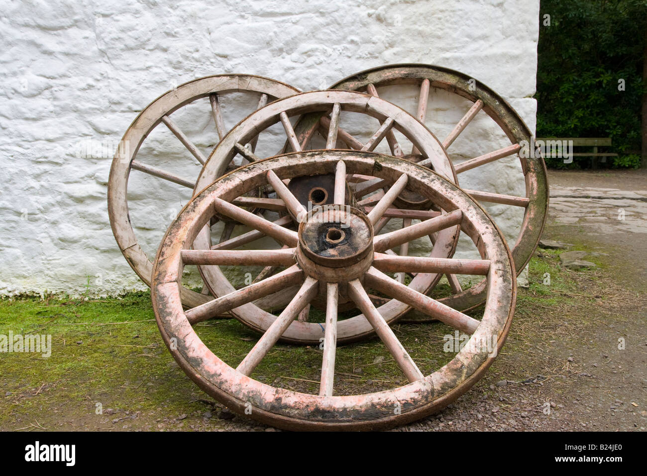 Carriage wheels hires stock photography and images Alamy