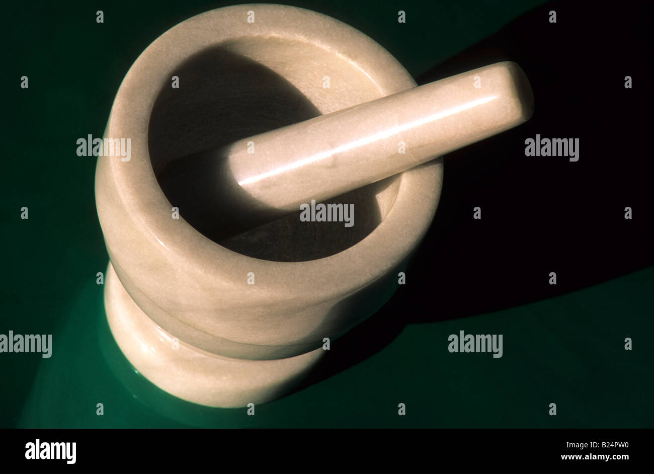 MORTAR AND PESTLE USED TO GRIND SUBSTANCES Stock Photo Alamy