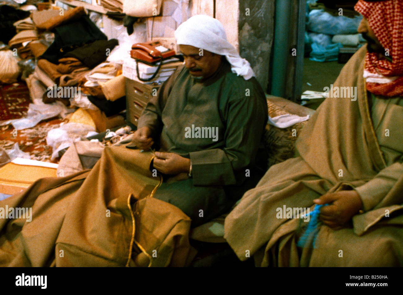 Al Hassa Saudi Arabia Mishlah Industry Arabs Making Cloaks Worry Beads Stock Photo