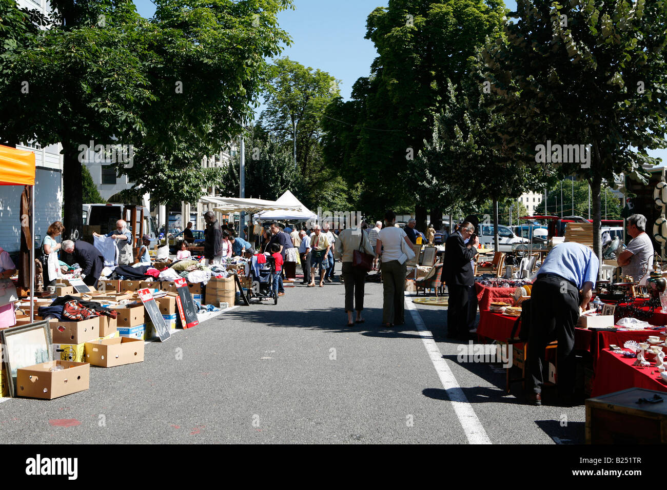 Flea market in Geneve (Marche aux Puces, at the Paine de Plainpalais
