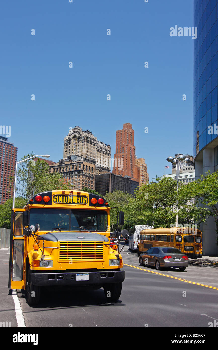 Yellow new york school bus hi-res stock photography and images - Alamy