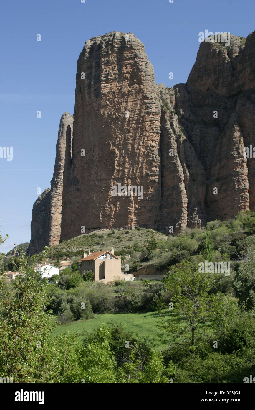 Sandstone rock pinnacles at Los Mallos de Riglos, Aragon, Spain Stock Photo