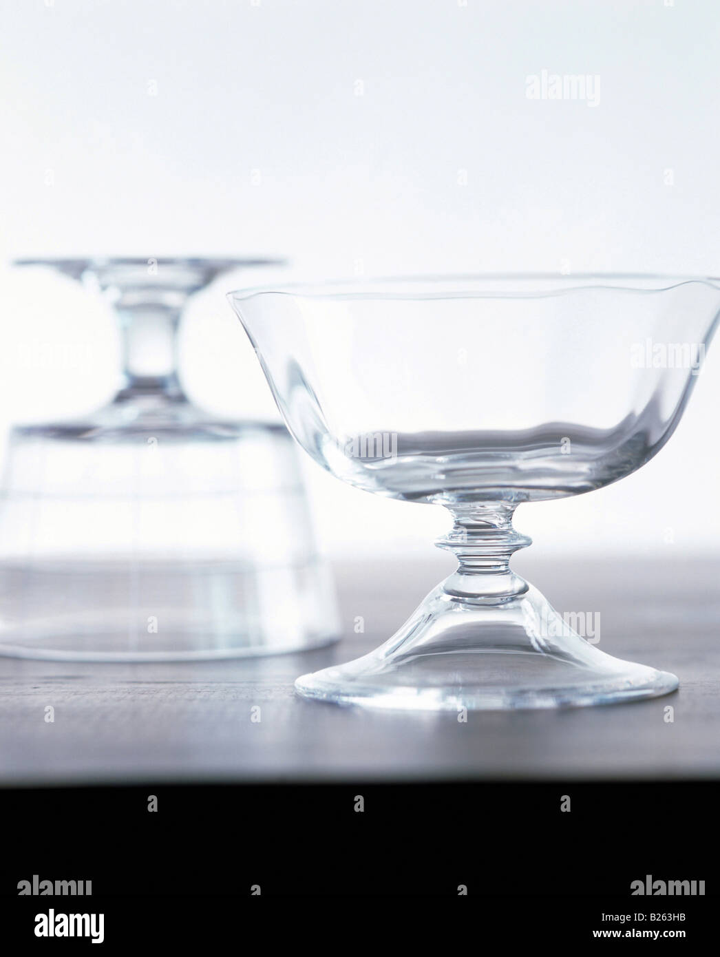 Front view two glasses hi-res stock photography and images - Alamy