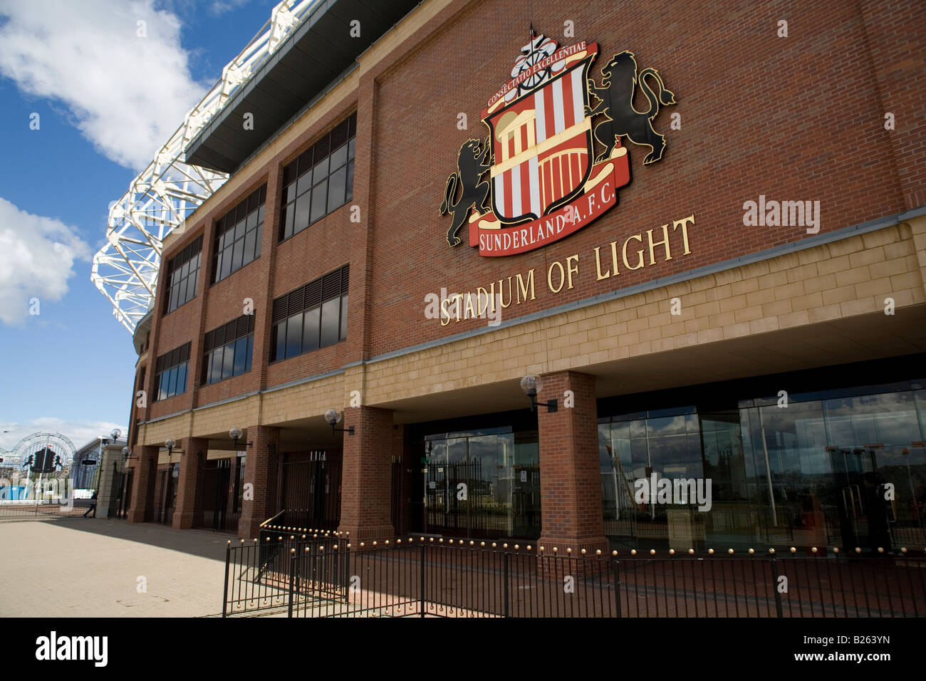 Safc Sign Sunderland football badge hi-res stock photography and images - Alamy