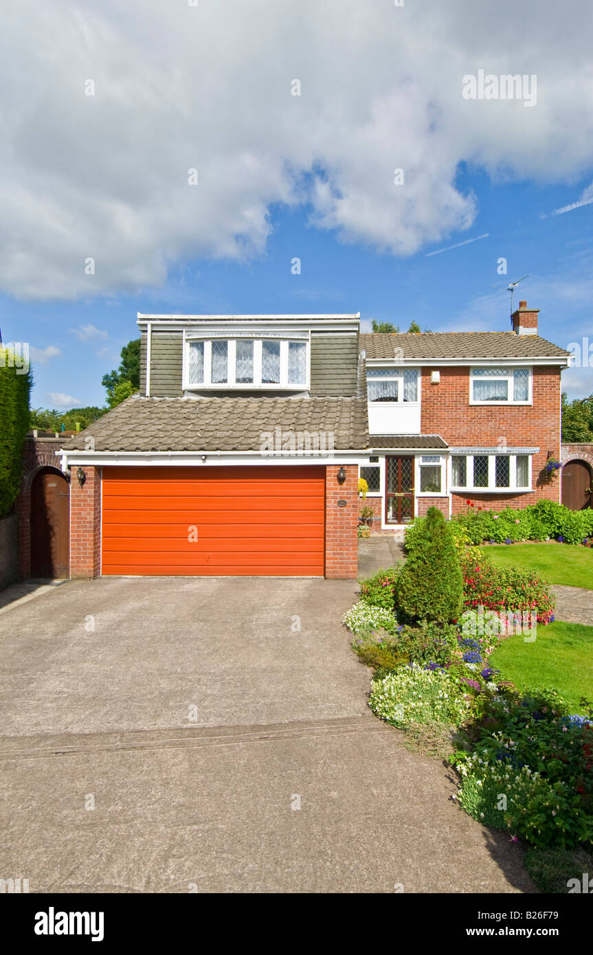 Suburb 1980s hires stock photography and images Alamy