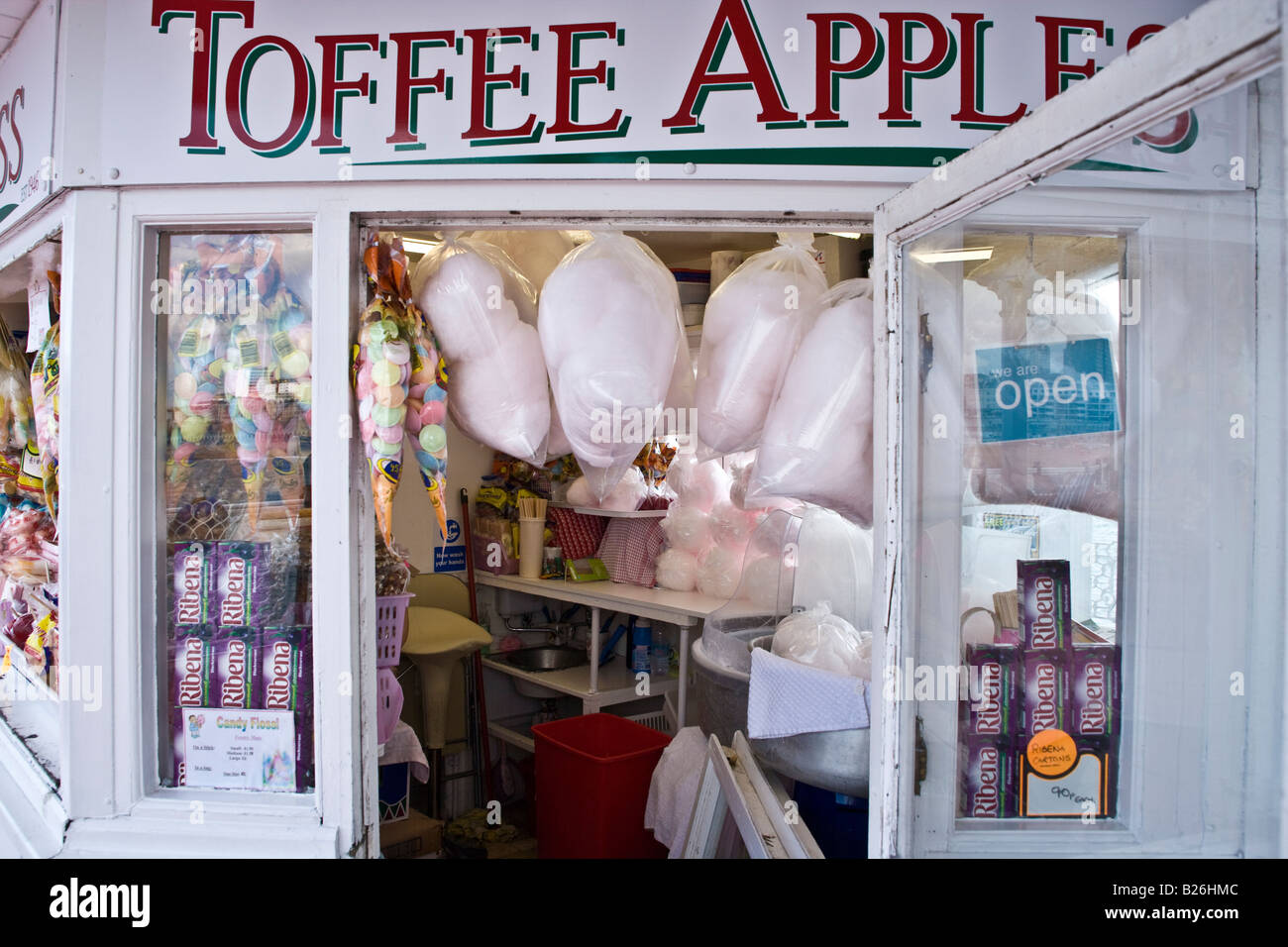 candy floss shop sea side sweets brighton Stock Photo Alamy