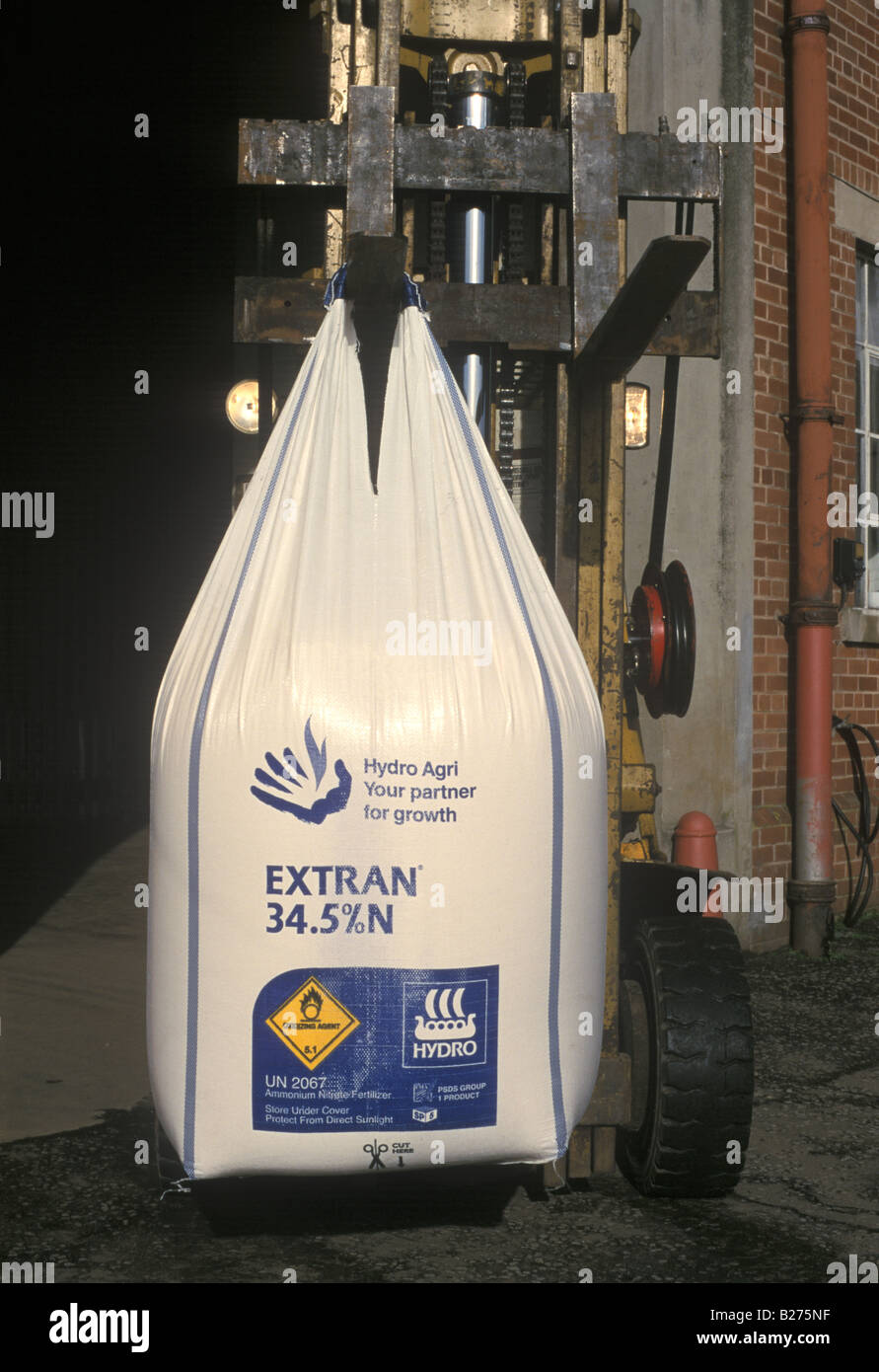 a 500 kg bag of ammonium nitrate fertilizer Stock Photo