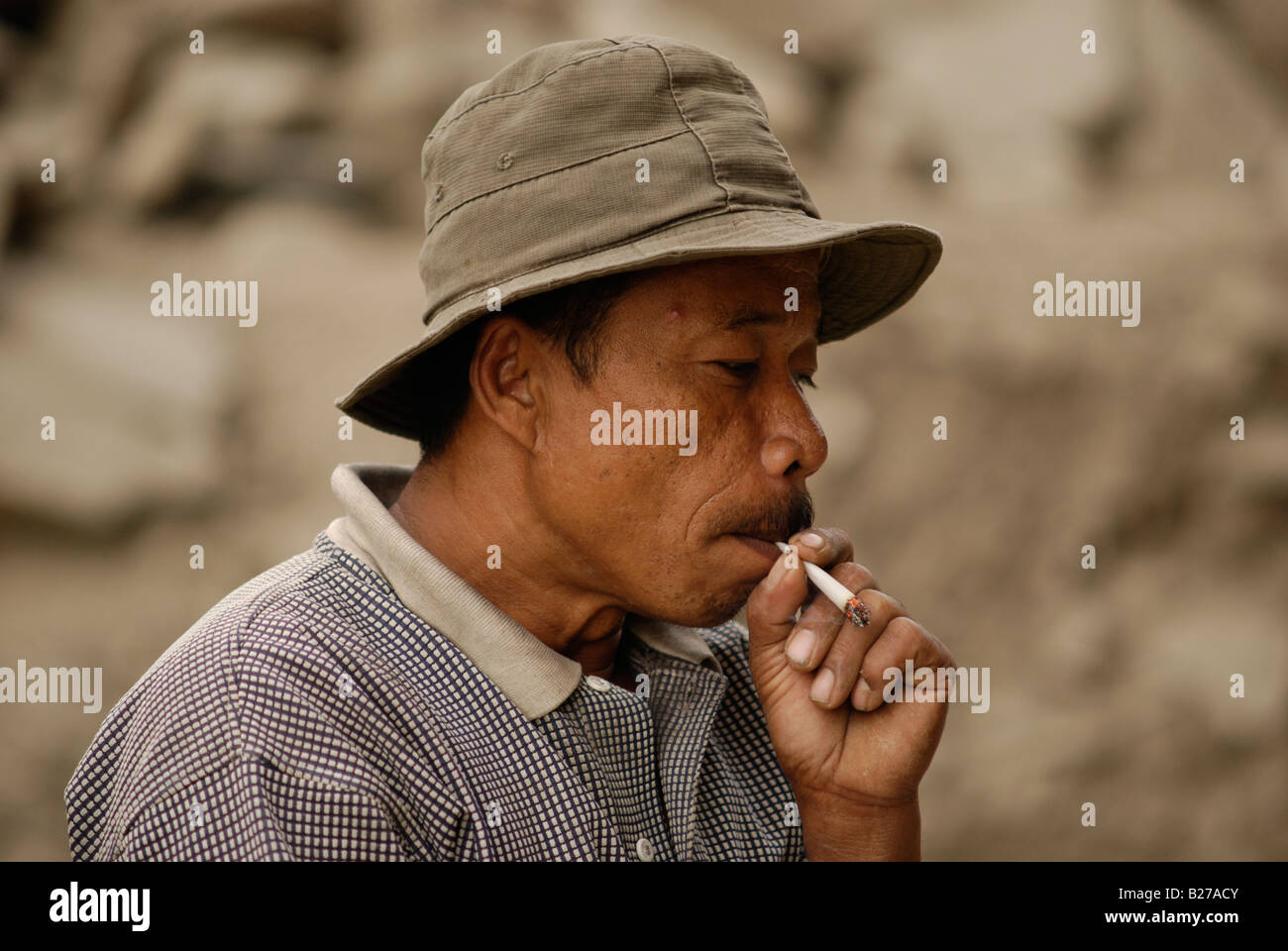 Indonesian cigarette hi-res stock photography and images