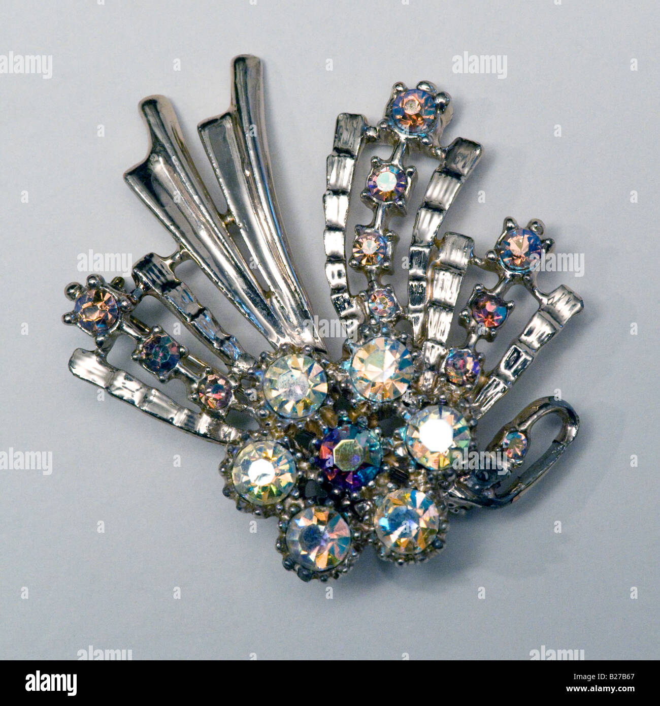 Costume jewelry 1950s hi-res stock photography and images - Alamy