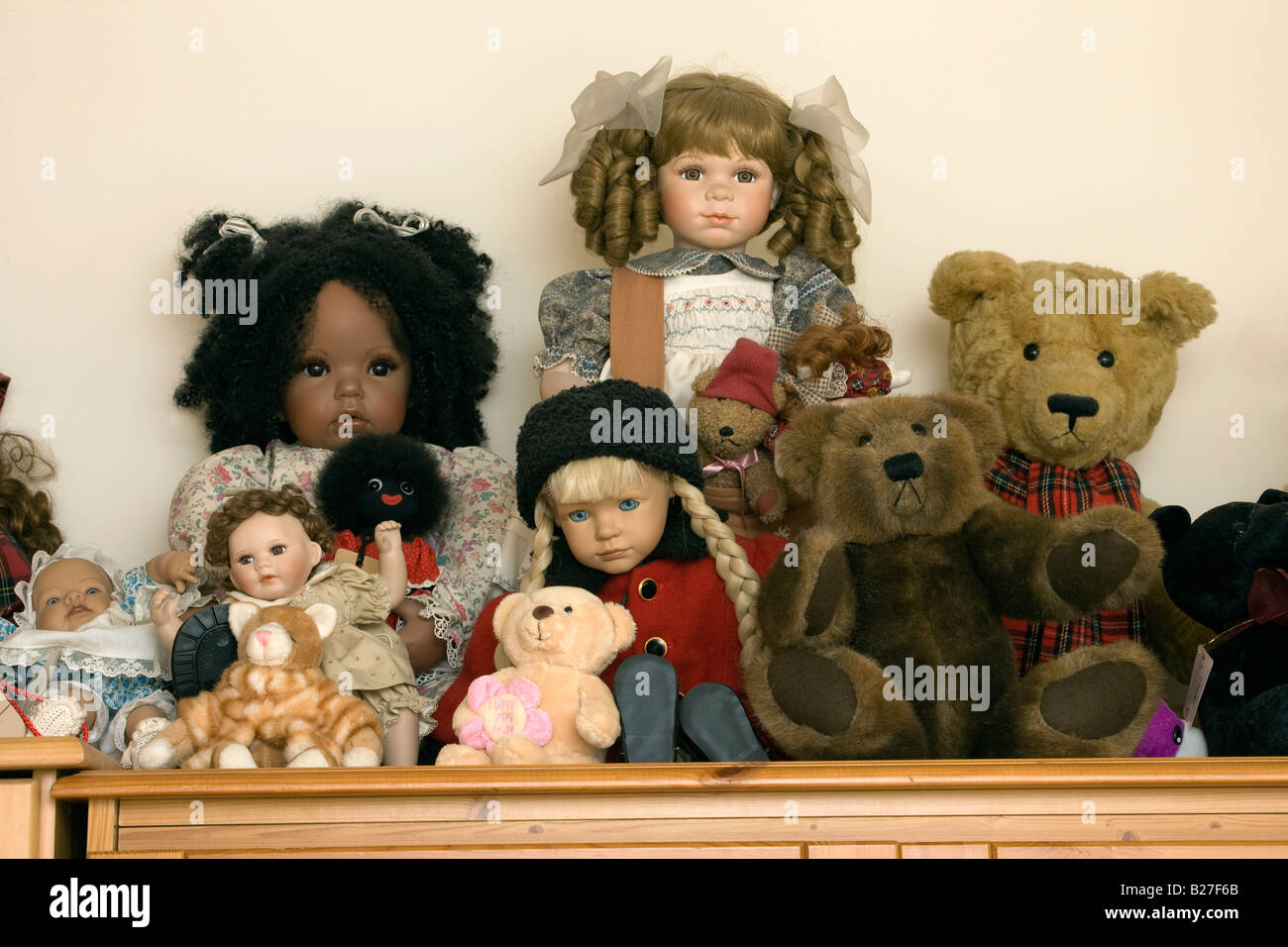 collection of dolls and teddy bears Stock Photo Alamy