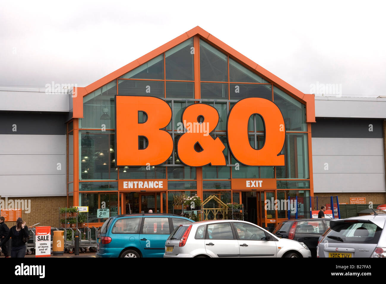B q Logo Hi res Stock Photography And Images Alamy