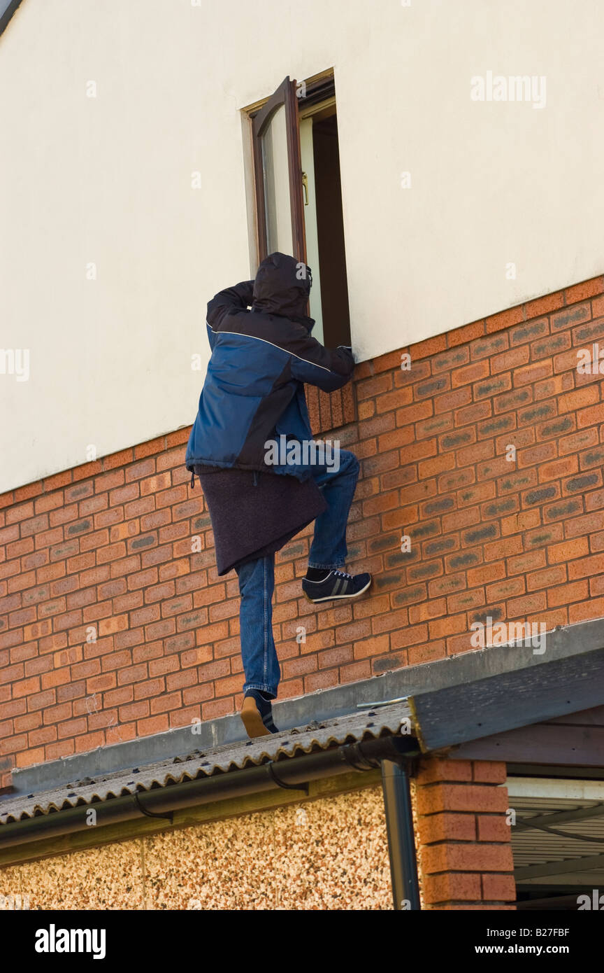 House robbery uk hires stock photography and images Alamy