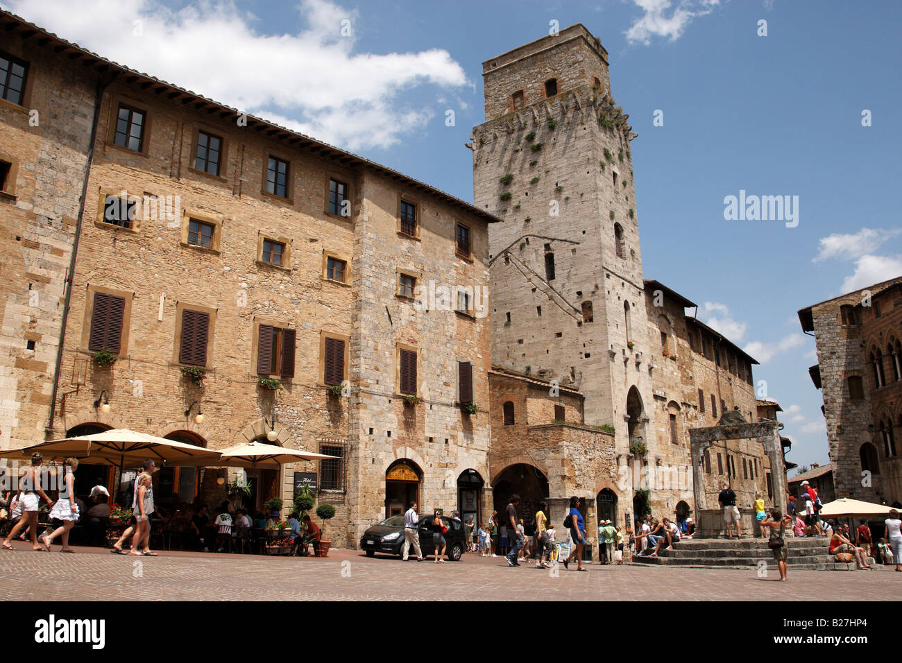 piazza della cisterna san gimignano delle belle torri tuscany southern ...