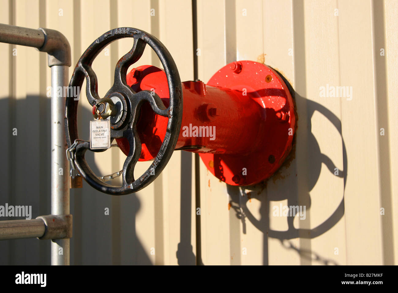 Isolation valve hires stock photography and images Alamy