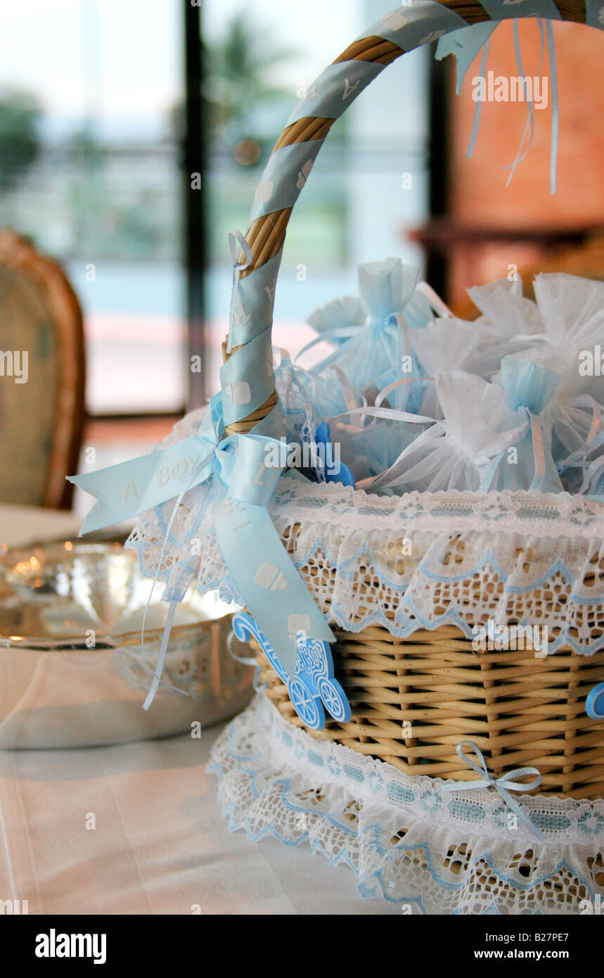 Basket decoration for baby shower 2025