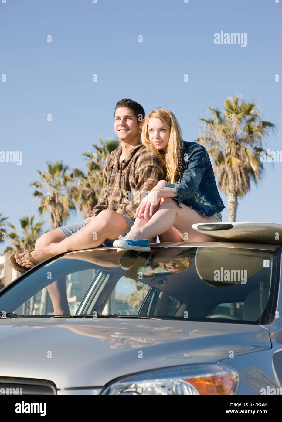 sit on car