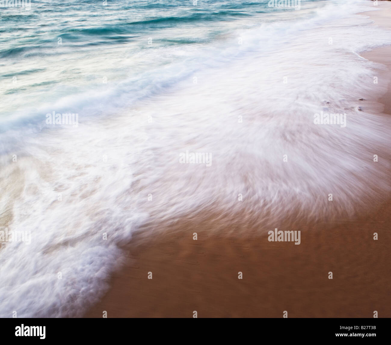 Blurred waves hi-res stock photography and images - Alamy