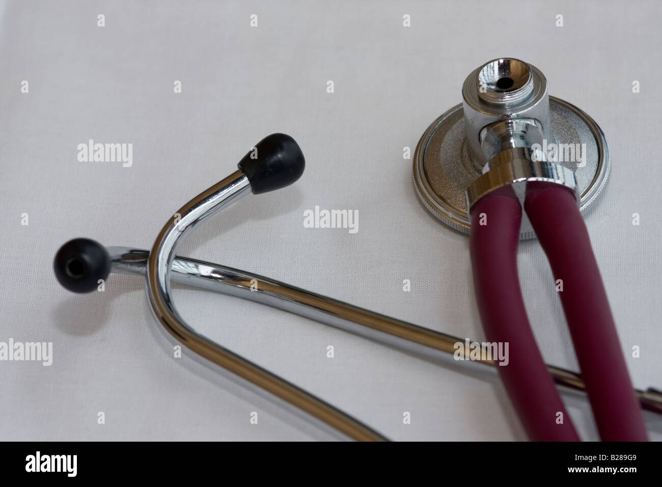 Stethoscope heart beat hospital hi-res stock photography and images - Alamy