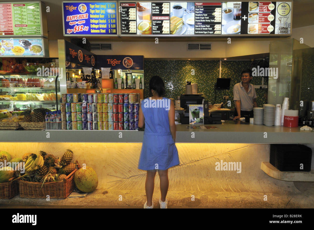 Hot and cold beverage stall at the Singapore foodcourt Stock Photo Alamy