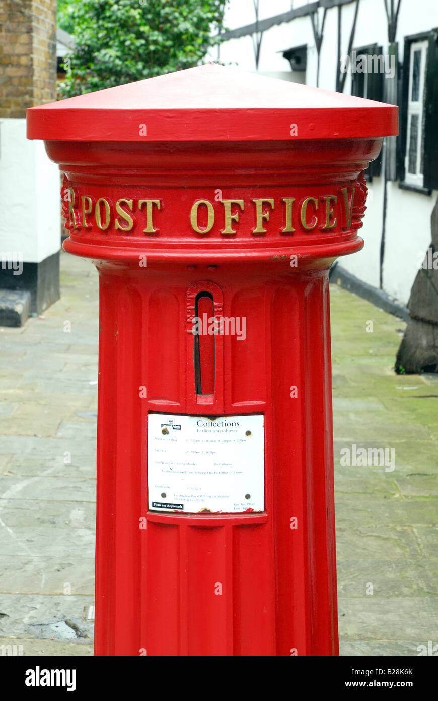 India post letterbox hi-res stock photography and images - Alamy
