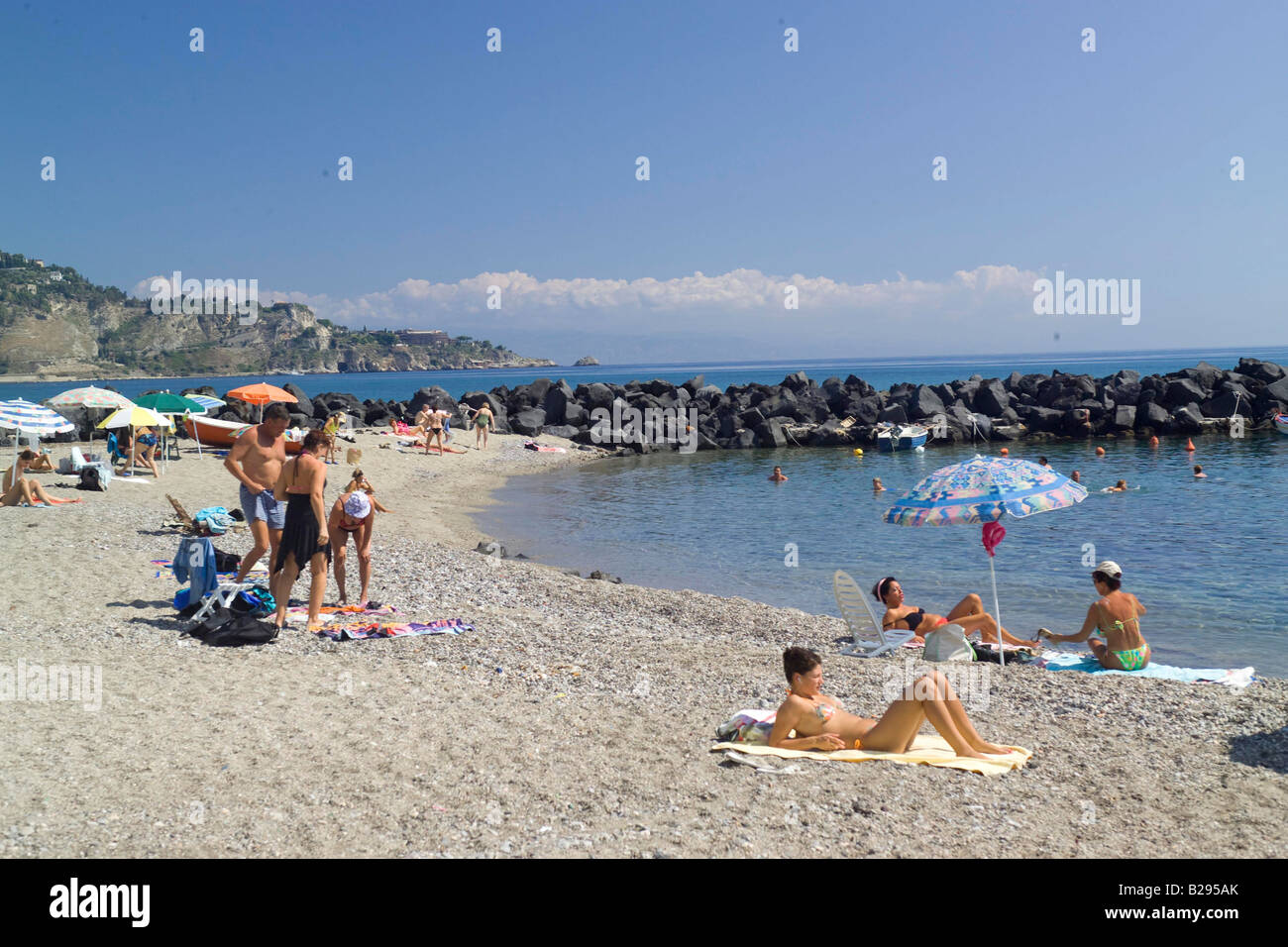 Beach Giardini Naxos Near Taormina Sicily Stock Photo 18641467 Alamy beach-giardini-naxos-near-taormina-sicily-stock-photo-18641467-alamy