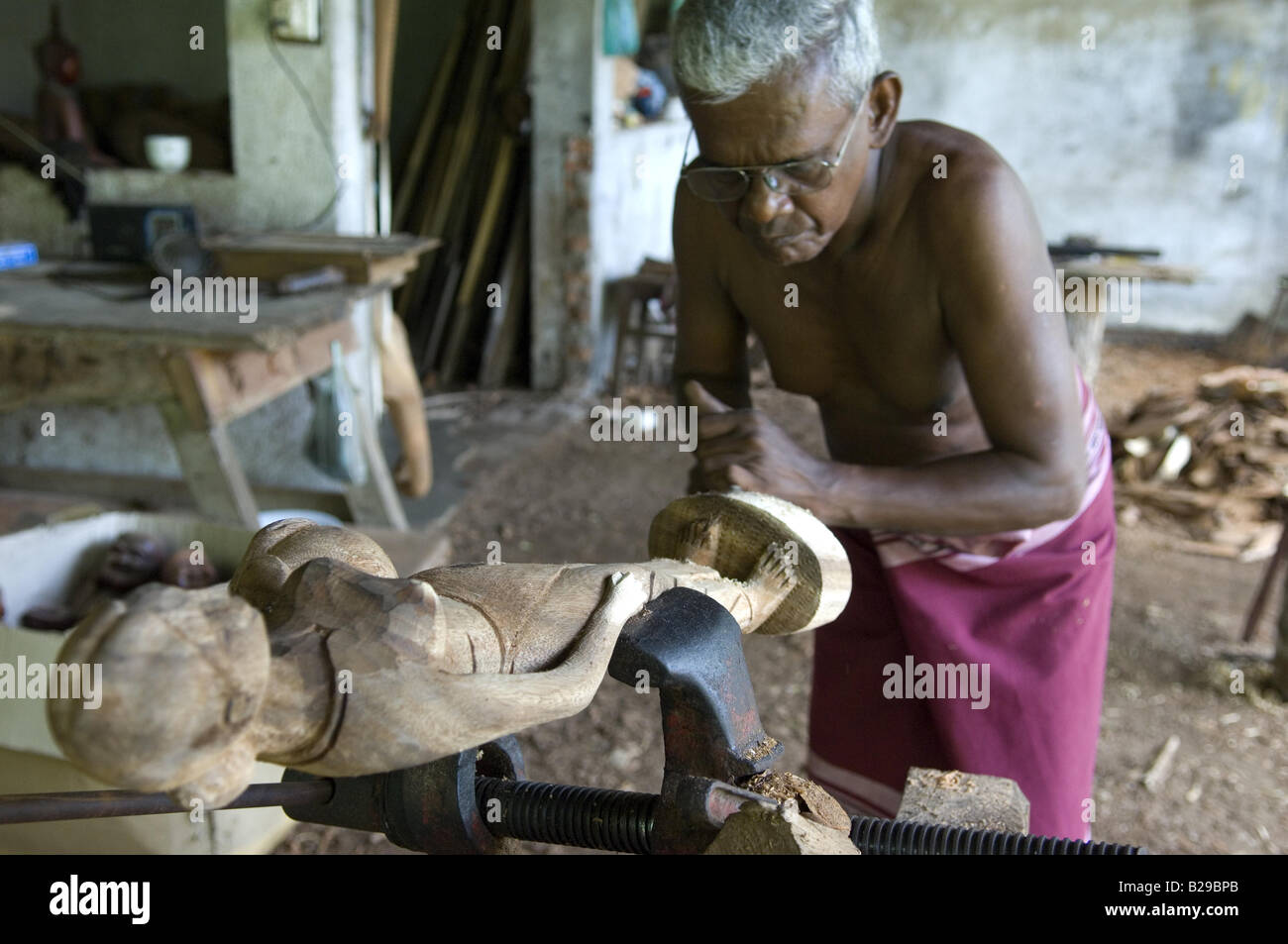 Sri lanka wood carving hires stock photography and images Alamy