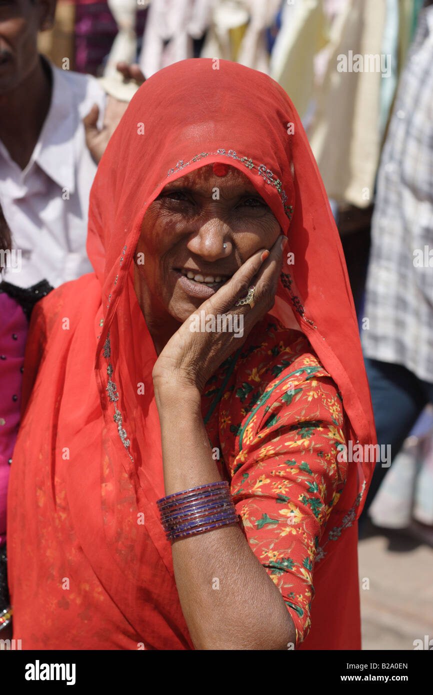 Woman in red sari, Jodhpur, India Stock Photo - Alamy