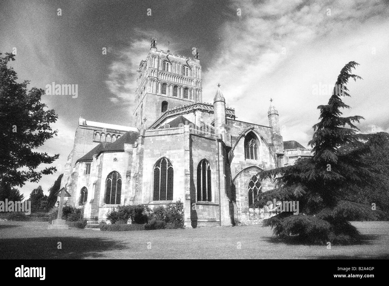 Tewkesbury's 12th century classic medieval Abbey Stock Photo Alamy