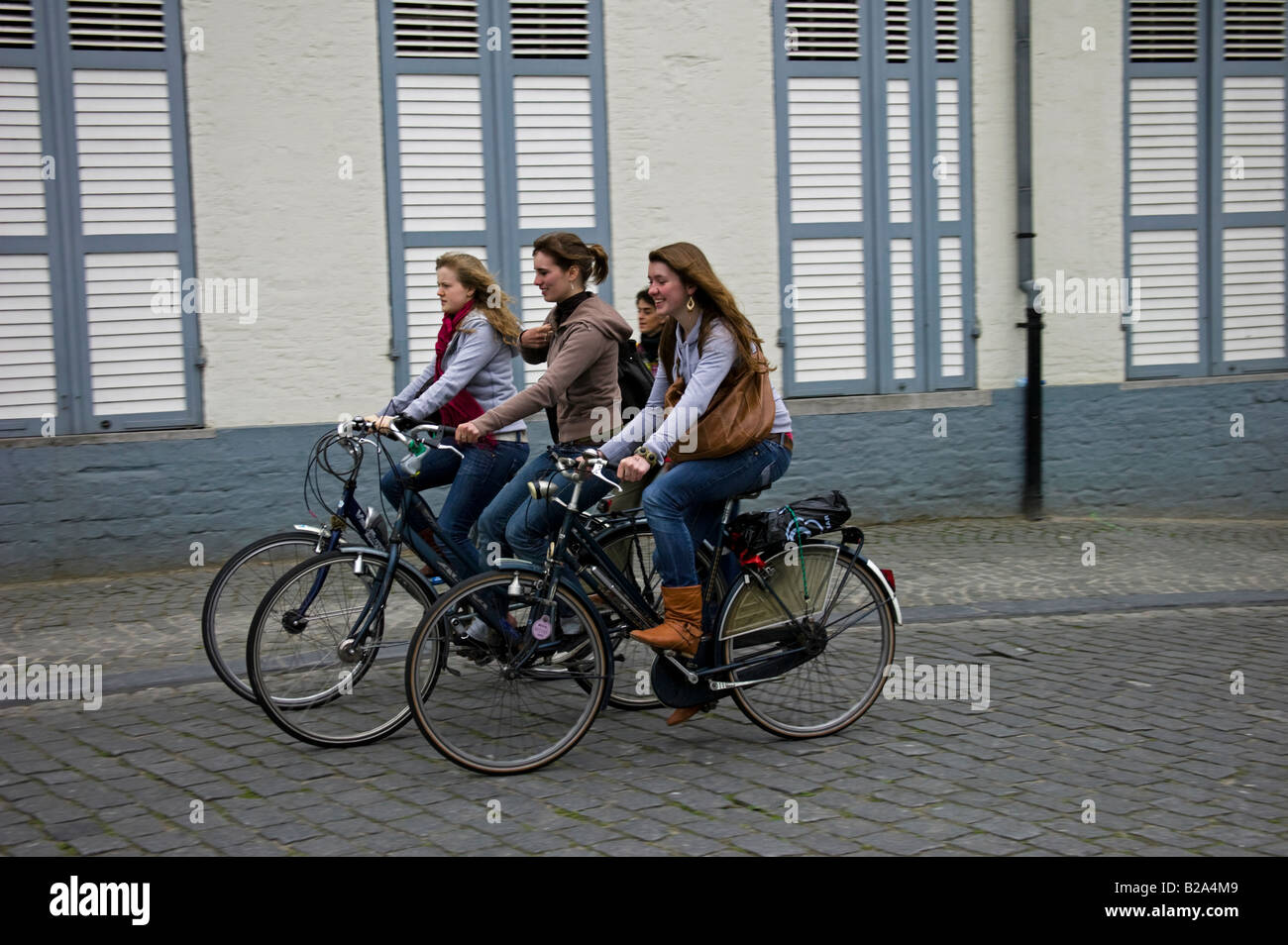 Girls push bikes hi res stock photography and images Alamy