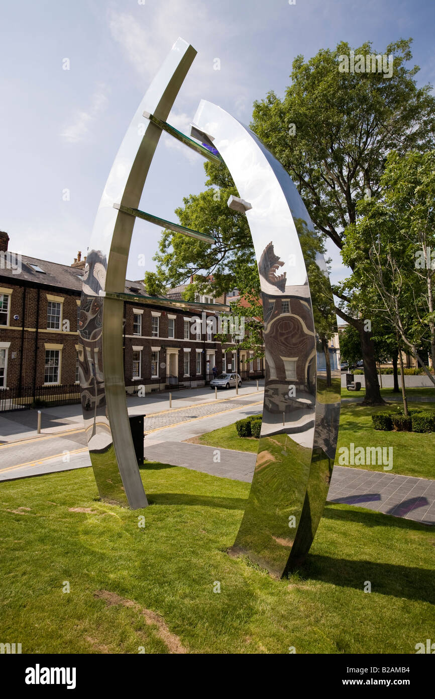 UK Tyne and Wear Sunderland West Sunniside stainless steel sculpture Stock Photo
