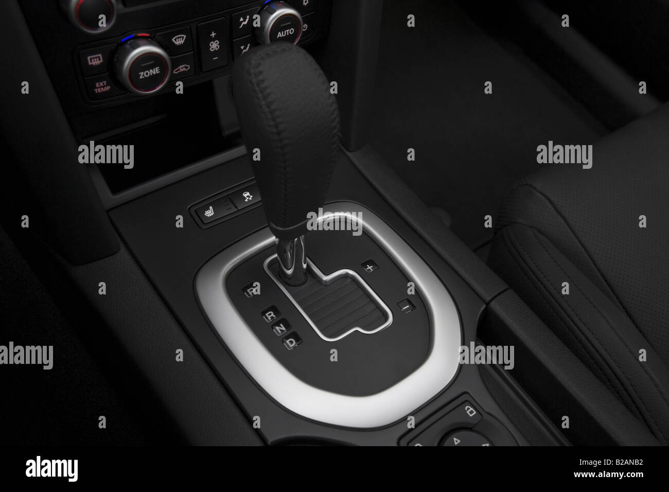 2008 Pontiac G8 GT in White Gear shifter/center console Stock Photo