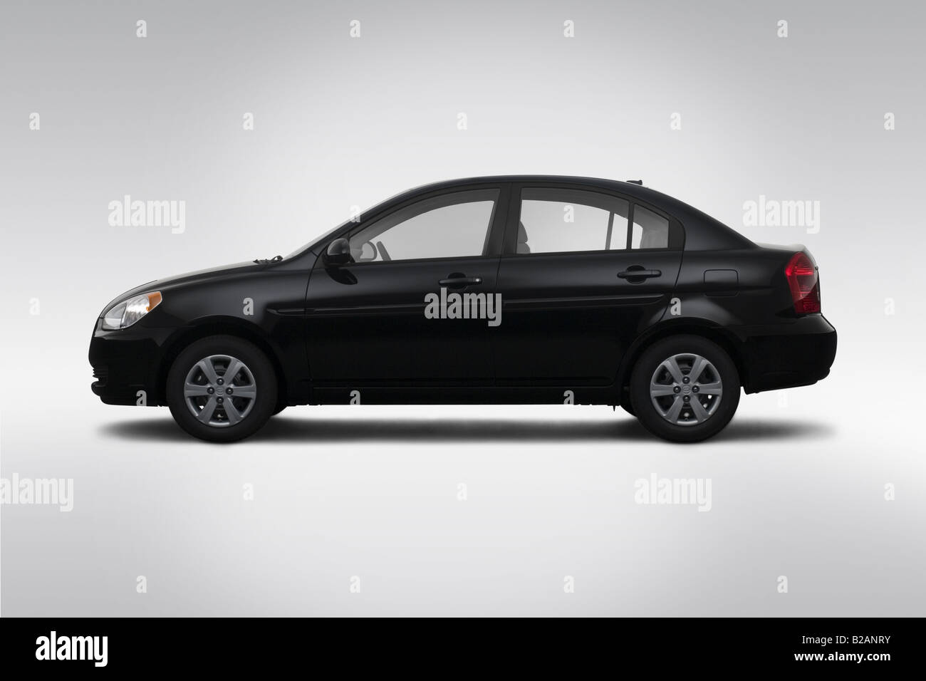 2008 hyundai accent sedan deals