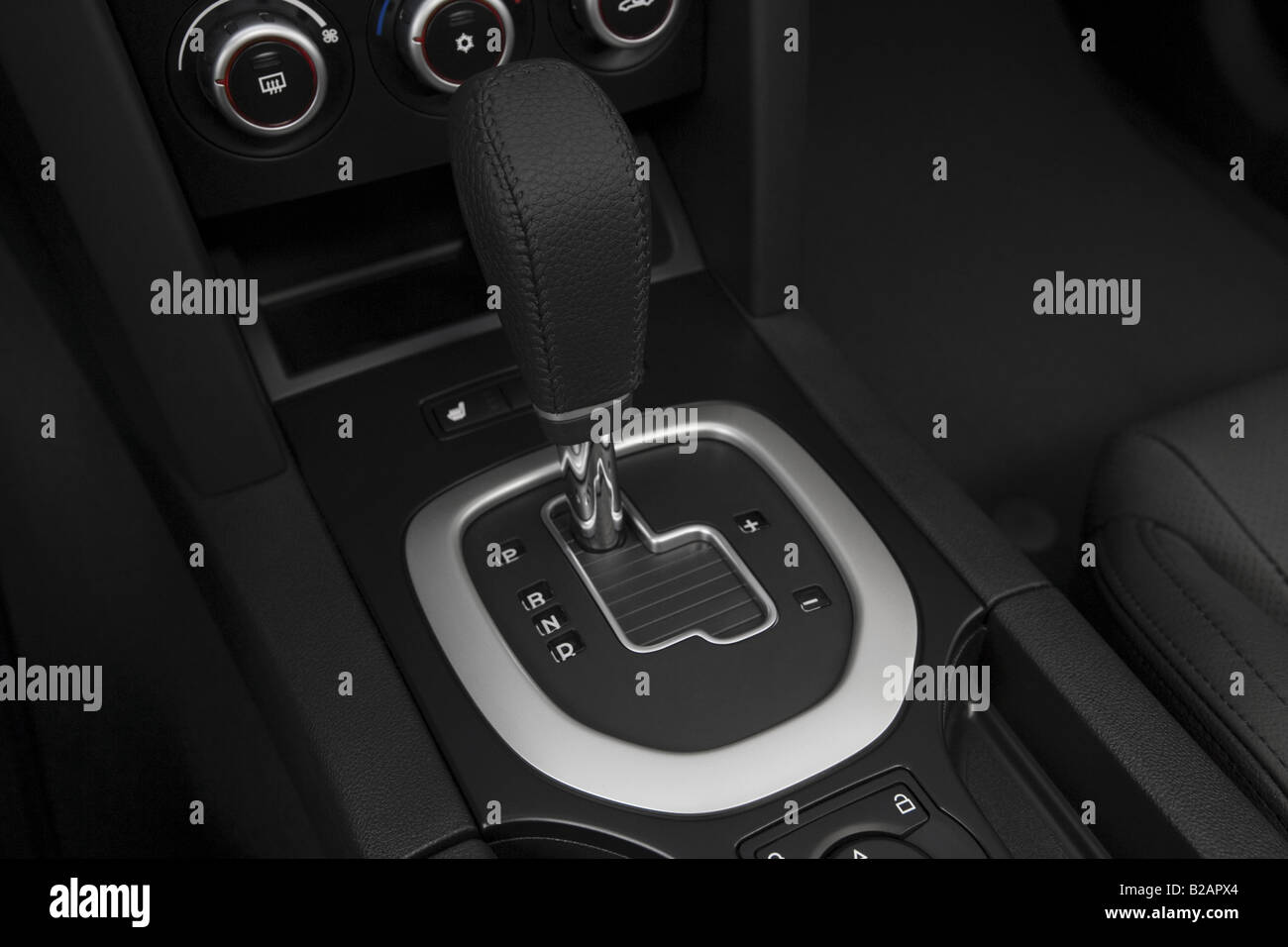 2008 Pontiac G8 in Black Gear shifter/center console Stock Photo Alamy