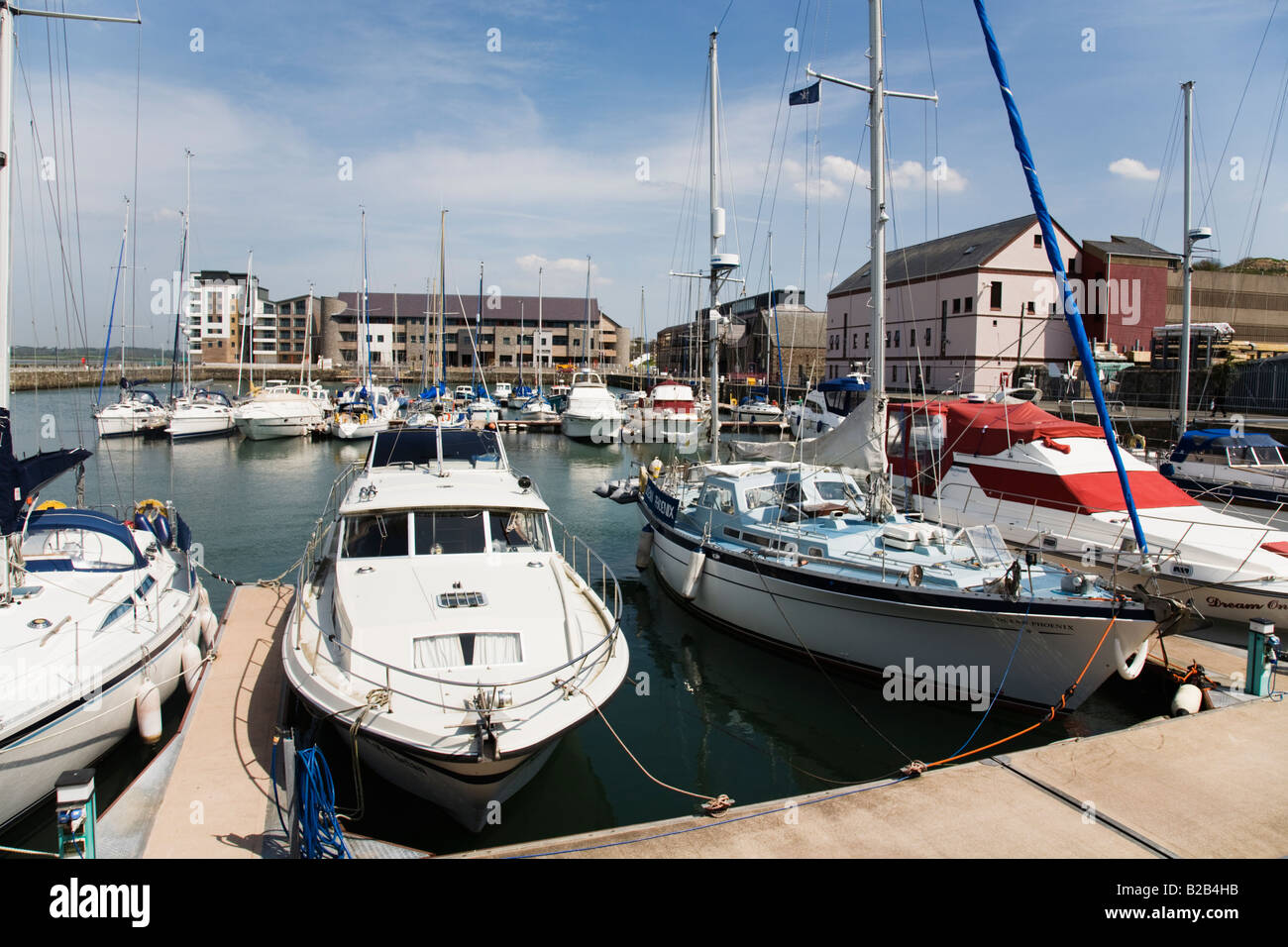 Victoria Dock Caernarfon Stock Photo Alamy