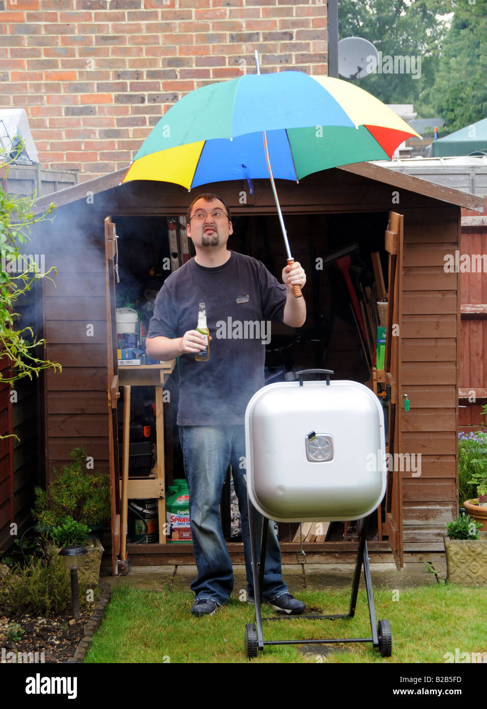 Bbq rain hi-res stock photography and images - Alamy